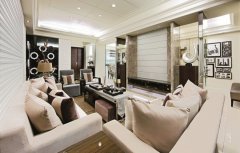 本案設(shè)計師為配合寬敞視